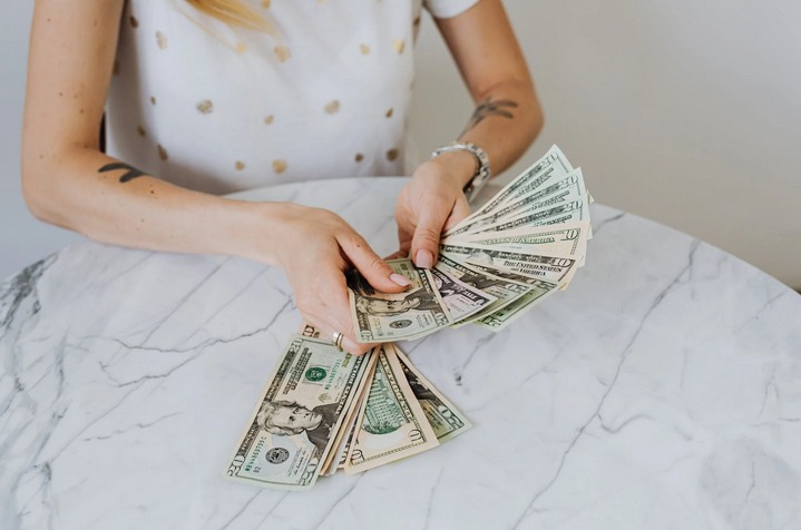 counting money